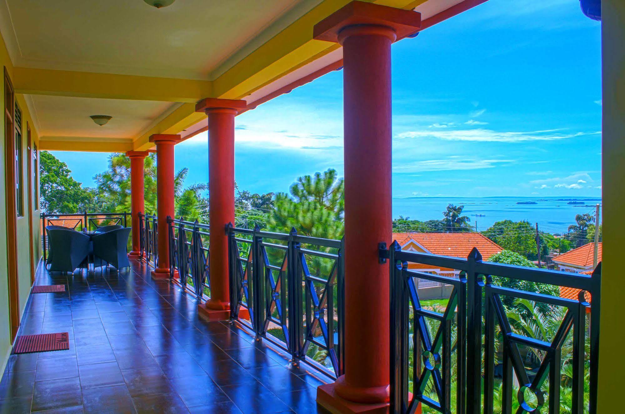 Rosemary Courts Bed & Breakfast Entebbe Exterior foto